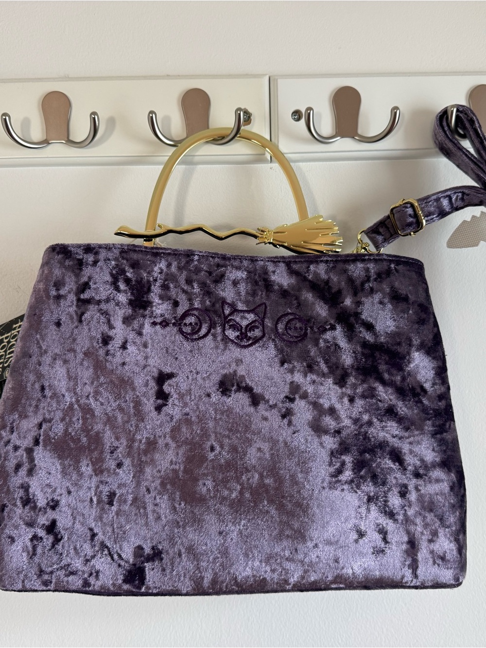 NWT Loungefly Hocus Pocus Purple Velvet Witch Broom Top-Handle Shoulder Bag